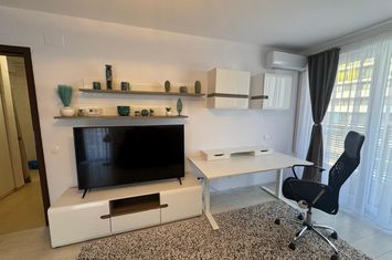 Apartament 2 camere de inchiriat TRACTORU - Brasov anunturi imobiliare Brasov