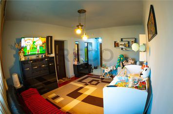 Apartament 2 camere de vanzare CENTRAL - Bihor anunturi imobiliare Bihor