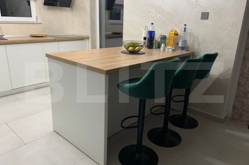 Vilă - 4 camere de inchiriat LIVEZENI - Mures anunturi imobiliare Mures