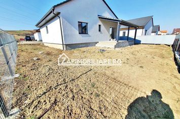 Casa 3 camere,2 băi,115 mp,400 mp teren,cartier Tineretului anunturi imobiliare Mures