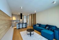 975 €, Apartament 2 camere