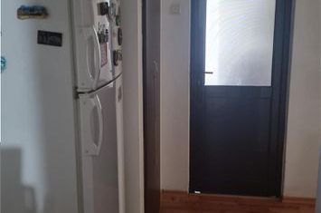 Apartament 3 camere de vanzare OSTROVENI - Valcea anunturi imobiliare Valcea