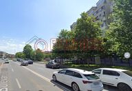 8.000 €, Spațiu comercial