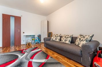 Apartament 3 camere, finisat,  63 mp + parcare, Tineretului/ Floresti anunturi imobiliare Cluj