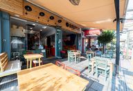 160.000 €, Spațiu comercial