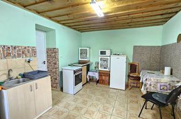 Casa solida cu 800 mp teren in Badesti, comuna Vultureni anunturi imobiliare Cluj