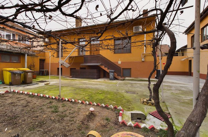 Apartament 2 niveluri strada Mihai Eminescu anunturi imobiliare Arad