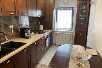 Apartament 2 camere de vanzare SUD - Vrancea anunturi imobiliare Vrancea