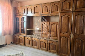 Garsoniera, in zona Vlaicu, Arad. anunturi imobiliare Arad
