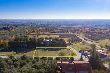 Teren construibil colț 1604 mp în Ekali anunturi imobiliare Grecia