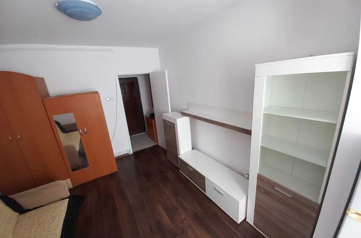Garsonieră de vanzare JUDETEAN - Brasov anunturi imobiliare Brasov