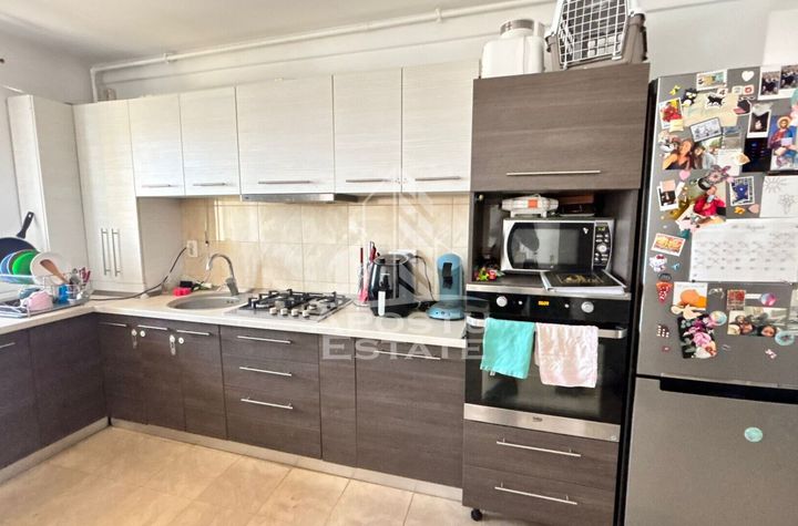 Apartament 3 camere in zona Girocului, centrala termica anunturi imobiliare Timis
