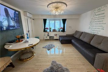 Apartament 3 camere de vanzare ULTRACENTRAL - Vrancea anunturi imobiliare Vrancea