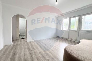 Apartament 2 camere semidecomandat– Mircea cel Bătran anunturi imobiliare Iasi