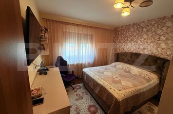 Apartament 3 camere de vanzare TRACTORU - Brasov anunturi imobiliare Brasov