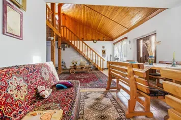 Casă / Vilă cu 4 camere de vânzare anunturi imobiliare Iasi