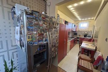 Vilă - 4 camere de vanzare ORADEA - Bihor anunturi imobiliare Bihor