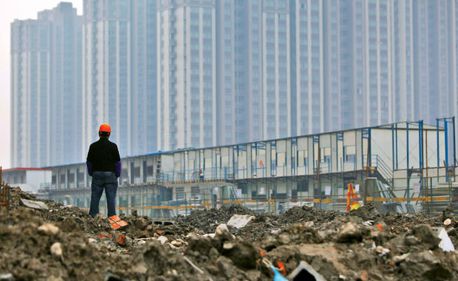 Piaţa imobiliară din China, încă un pas spre prăbuşire