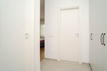 APARTAMENT CU MUTARE IMEDIATA, 1 CAMERA DECOMANDAT, UNIREA TOWERS anunturi imobiliare Iasi