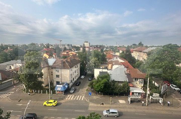 Apartament 2 camere de vanzare 1 MAI - Bucuresti anunturi imobiliare Bucuresti