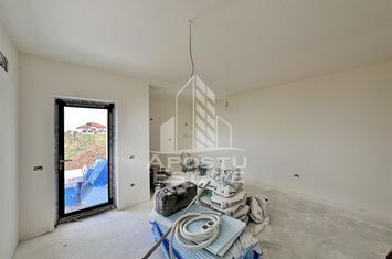 Jumatate de duplex cu 3 camere Sanandrei anunturi imobiliare Timis
