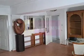 Inchiriere apartament 3(din4)camere pe bd Decebal, metroul M2 anunturi imobiliare Bucuresti