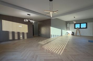 Apartament 4 camere de vanzare SIBIU - Sibiu anunturi imobiliare Sibiu