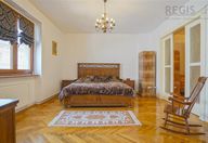 800 €, Apartament 3 camere