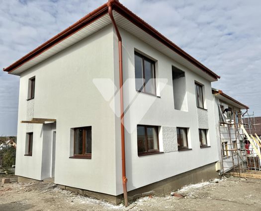 Vilă 4 cam Sura Mica, 116 mp, P+1