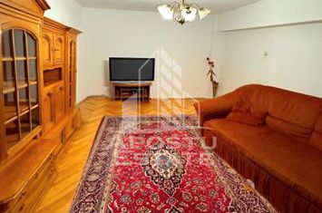 Apartament 3 camere, zona Boul Rosu anunturi imobiliare Arad