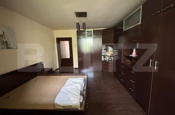Apartament 3 camere de vanzare CINA - Prahova anunturi imobiliare Prahova