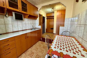 Apartament 2 camere de vanzare ROGERIUS - Bihor anunturi imobiliare Bihor