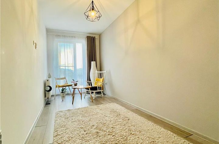 Apartament 3 camere de vanzare TRACTORUL - Brasov anunturi imobiliare Brasov