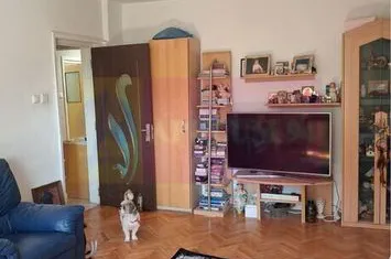 Vanzare apartament 4 camere zona Unirii-stradal anunturi imobiliare Bucuresti