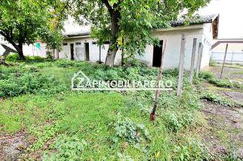 Hală + birouri si spatiu comercial 700 mp. teren 2.500 mp anunturi imobiliare Mures