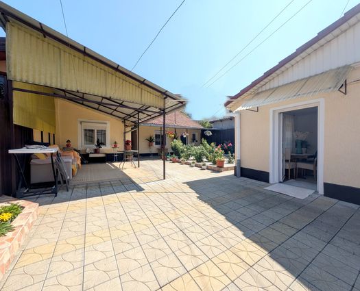 Casă 4 cam Nufarul, 112 mp