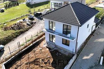 Vilă - 4 camere de vanzare POPLACA - Sibiu anunturi imobiliare Sibiu