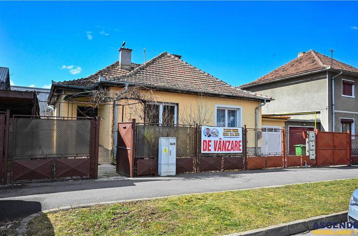 Casă - 2 camere de vanzare FLORILOR - Brasov anunturi imobiliare Brasov