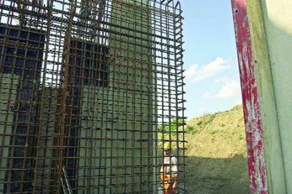 Investiţii blocate de 9,3 miliarde €