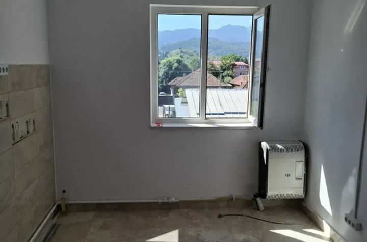 Garsonieră de vanzare BARTOLOMEU - Brasov anunturi imobiliare Brasov