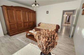 Apartament 4 camere de vanzare IPOTESTI - Suceava anunturi imobiliare Suceava