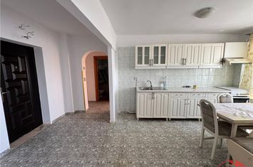 Apartament 2 camere de vanzare CENTRAL - Vrancea anunturi imobiliare Vrancea