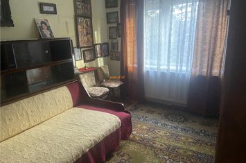 Apartament 3 camere de vanzare GARA - Vrancea anunturi imobiliare Vrancea