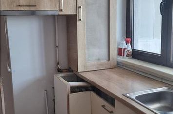 Apartament 3 camere de vanzare LIBERTATII - Valcea anunturi imobiliare Valcea