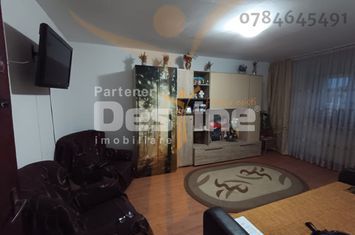 Apartament 3 camere de vanzare MICRO 11 - Dambovita anunturi imobiliare Dambovita
