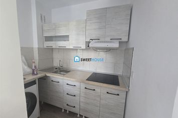 Garsonieră de vanzare EST - Brasov anunturi imobiliare Brasov