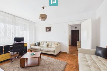 Apartament boem și spațios 90mp - Blv. Revoluției anunturi imobiliare Arad
