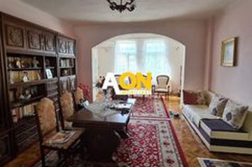 Casa 4 camere si 450 mp teren ultracentral anunturi imobiliare Alba