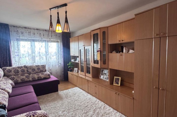 Apartament 2 camere de vanzare RADAUTI - Suceava anunturi imobiliare Suceava