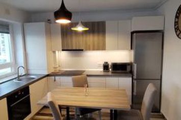Apartament 2 camere de inchiriat TRACTORU - Brasov anunturi imobiliare Brasov